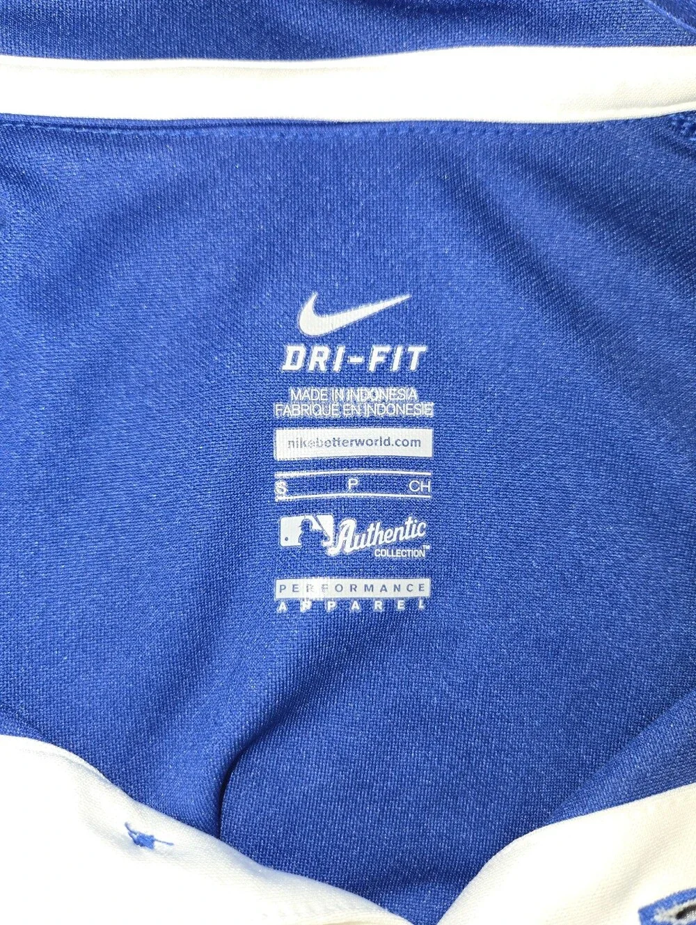 Nike Dri-FIT Polo Kansas City Royals MLB with White Accents,  Size Small